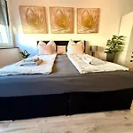 Goldstadt Luxe Studio- Schloessle 公寓