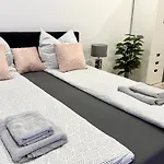 Goldstadt Luxe Studio- Schloessle 公寓 *