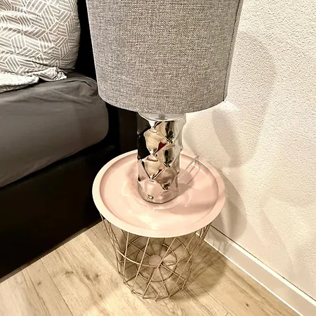 Neu Goldstadt Luxe Studio- Schloessle Πφορτζχάιμ