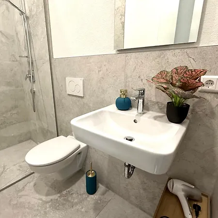 Διαμέρισμα Neu Goldstadt Luxe Studio- Schloessle